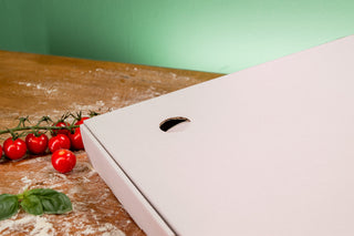 Weißer Pizzakarton 50 x 50 x 5 cm ohne Logo, Detailansicht